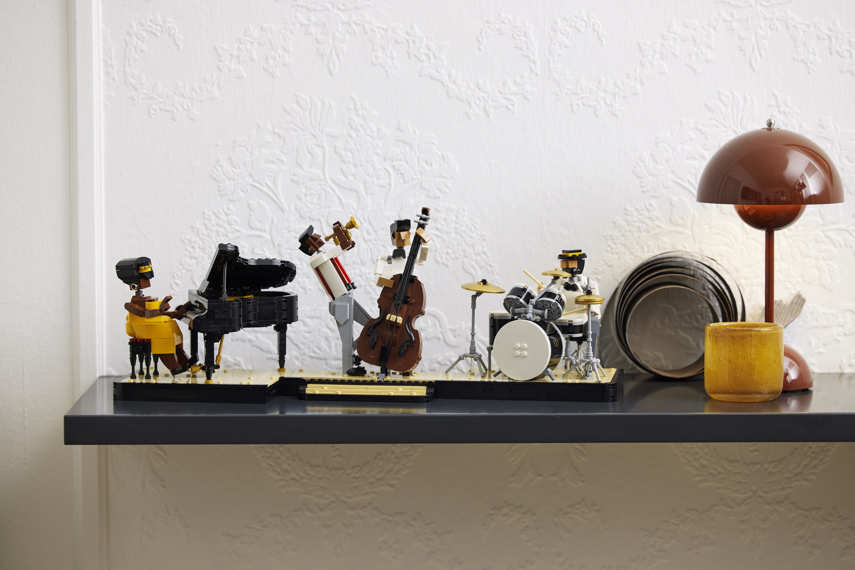 lego accende LEGO accende il ritmo con il nuovo set Quartetto Jazz LEGO Ideas